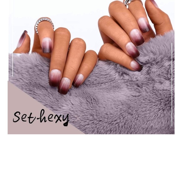 Salon quality press on nails! - Picture 2 of 5